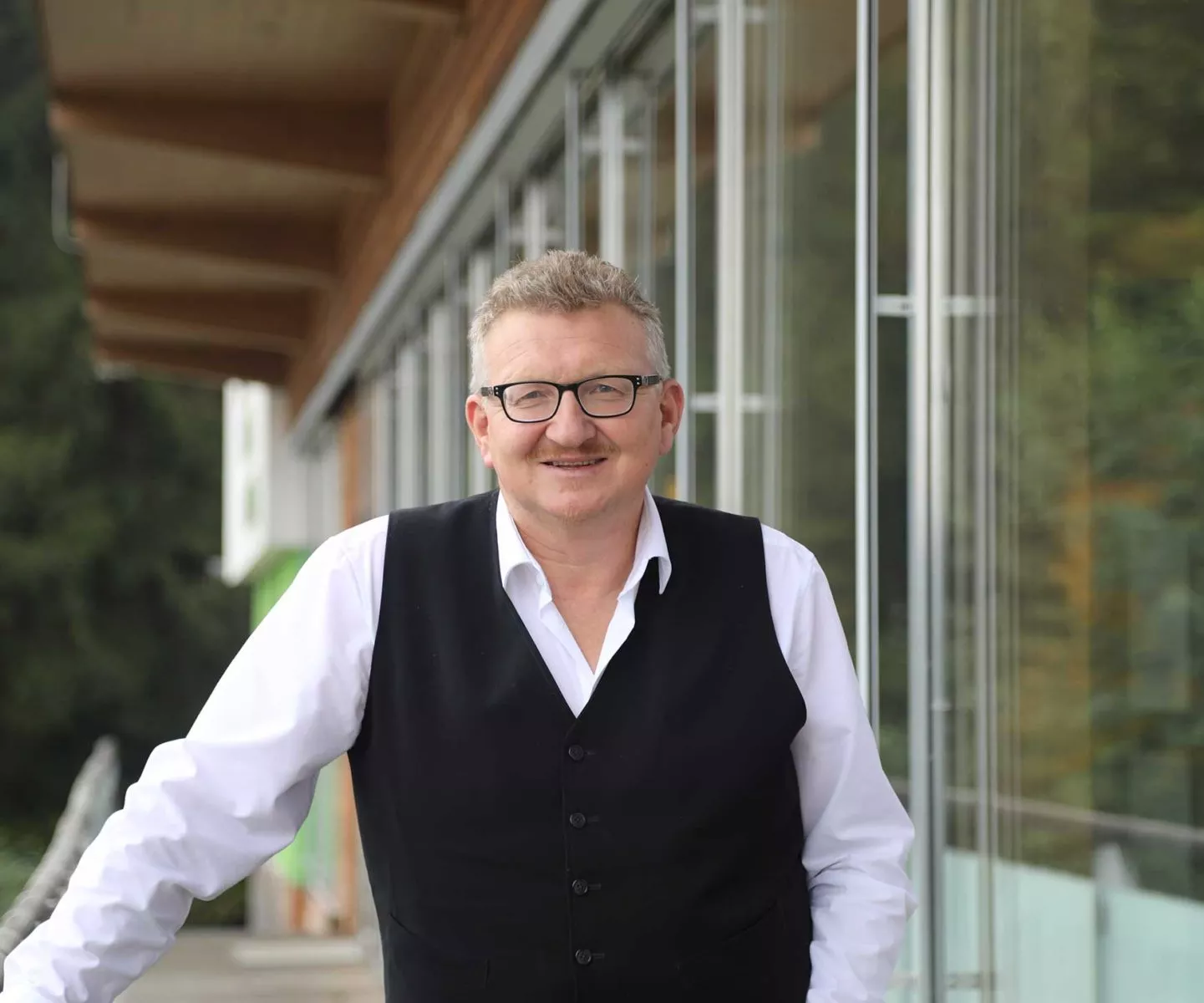 Porträt von Karl Heinz Esterbauer.